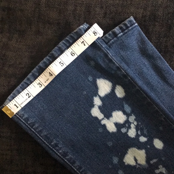 ⭐️Rampage Juniors Blenched, Ripped/Distressed Straight Leg Blue Denim Jeans - Picture 9 of 11